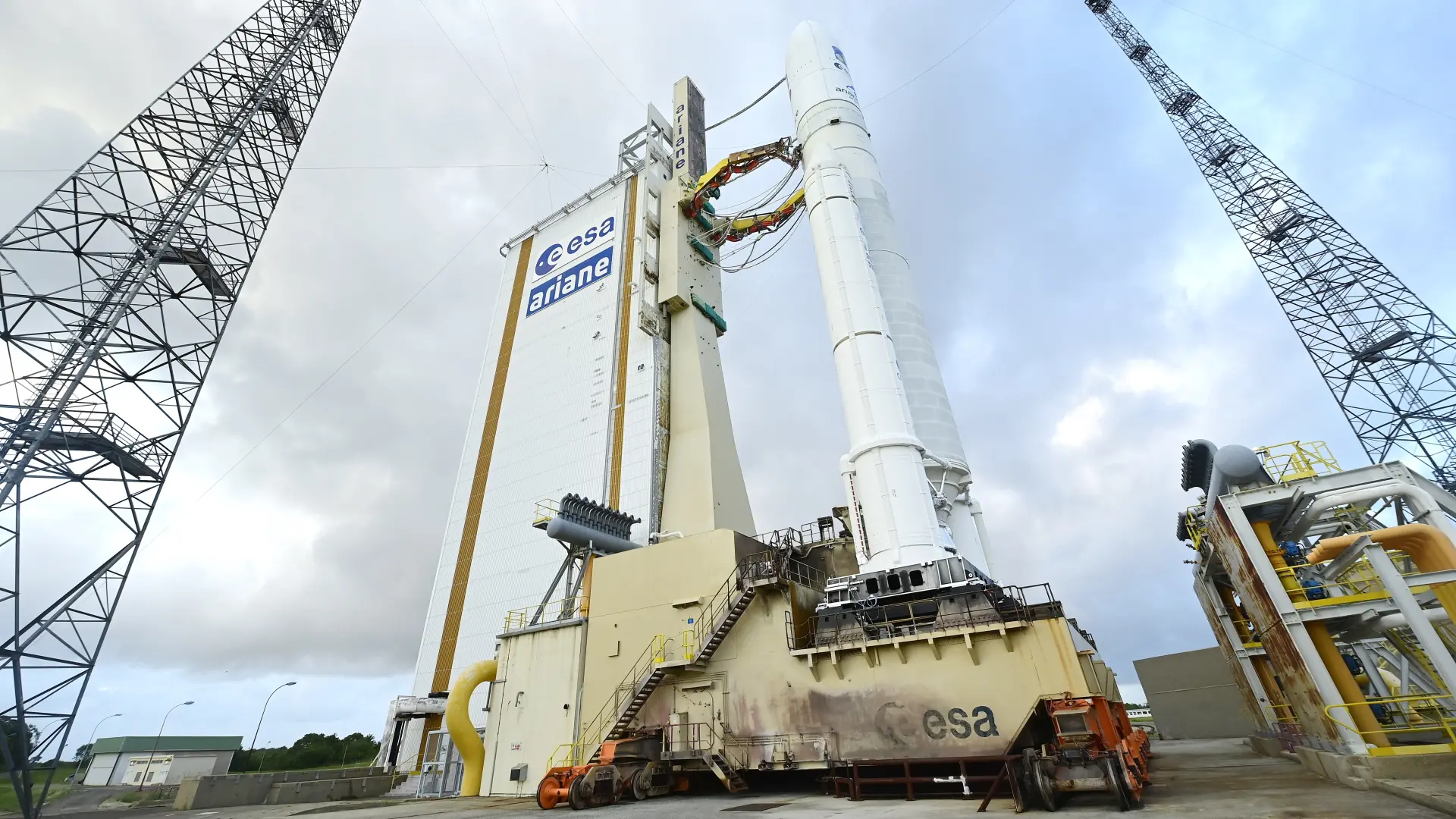 Raketa_lansiranje_Ariane 6_Arijan 6_Foto Reuters-64396f94699ba.webp