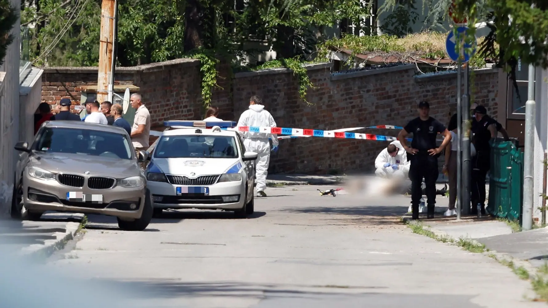 napad na žandarma ispred ambasade izraela u beogradu, miloš žujović sabahudin - 29 jun 2024 - foto TANJUG MARKO ĐOKOVIĆ (1)-66800df216c9e.webp